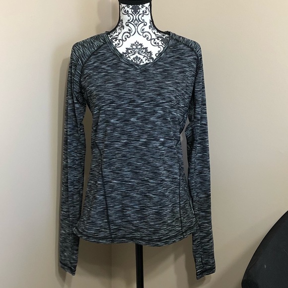 Reebok Tops - Reebok performance pullover